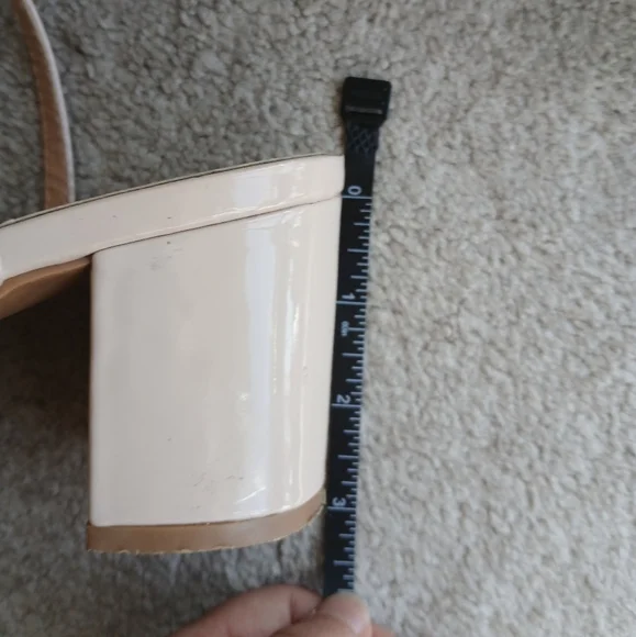 Cream Strappy Block Heel Sandals, Size 8 - Picture 13 of 14